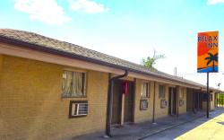 Relax Inn By OYO Sulphur Hwy 90
