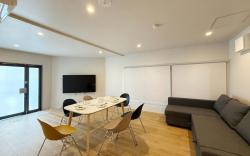 Vibrant 1BR | Downtown, Shopping & Dining Nearby