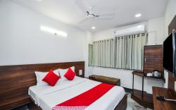 Collection O 23086 Hotel Mayur