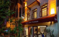 PERALUNA PREMIUM HOTEL