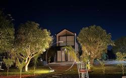 Gable Grove: Serene Retreat|Camping by Homeyhuts
