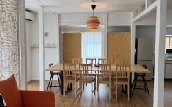 Private House / Renovated Traditional House, Free Parking / Free Wi-Fi