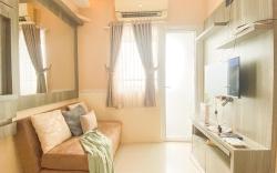 Comfy 2BR Near Mall Green Pramuka City By Travelio