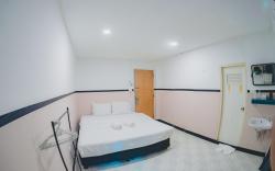 Mitr INN Phuket Old Town