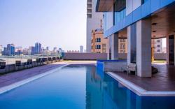 Luxurious sea and city view 