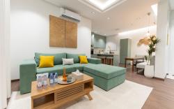 2-Bedroom Luxury Flat in Alyasmin