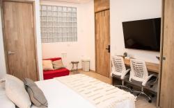 Comfortable room near 70