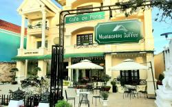 Le petit Paris hotel 