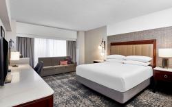 Sheraton Indianapolis Hotel at Keystone Crossing