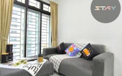 Platino Comfort 2Bed Netflix Paradigm Mall BySTAY