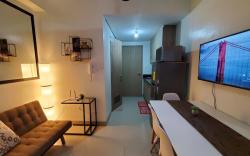 1Bedroom with Balcony in Shore 2, SM Mall of Asia