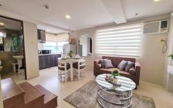 3 Bedroom Cozy Condo Unit in New Manila QC