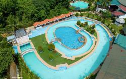 Hidden Valley Mountain and Wavepool Resort