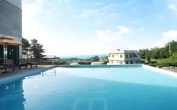 Nine Spavill Resort