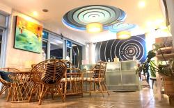Apo Hotel
