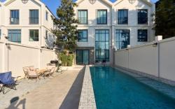 Modern Elegance  Pool Villa