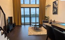 R&F Boutique Seaview Studio Loft By Wan Li