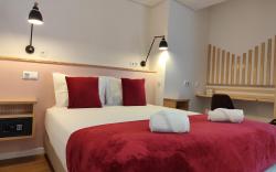 Bacalhoeiros 125 Hotel