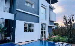 3 BHK Luxurious villa with private pool