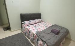 JULAJULI HOMESTAY (Muslim Only)