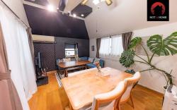 Not A Home 5 mins from Station/Free parking lot