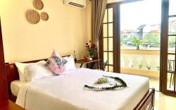 Aman Riverside Hotel