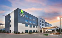 Holiday Inn Express & Suites Waco Downtown By IHG