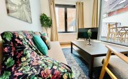 Luxury 2BR 1BA Near Fashion District by OneLuxStay