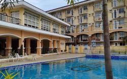 Modern Minimalist - RelaxWork Airport PickUp  Netflix