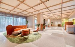 Orange Hotel Shaoxing Paojiang Century Street