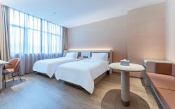 Hanting Hotel Jiangshan Railway Station