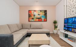Trendy & Cozy 1 BR  Apartment in Almughrizat