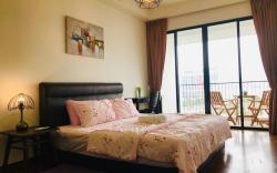 Romantic Studio w/ 5min to Gurney