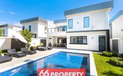 Luxury Villa by Shopping Area. 15 min to Old cIty