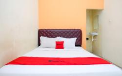 RedDoorz near City of Tomorrow Mall Surabaya