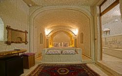 Risus Cave Hotel