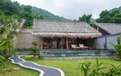 Ayunan Beach Villas
