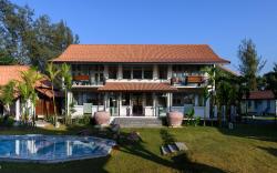 Villa Pateh, Sikao