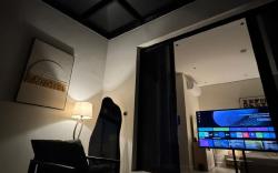 Amara-Al-Malqa studio LUXE 1