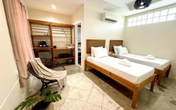 Stylish DoubleDeluxe Villa #2 close to Alona Beach