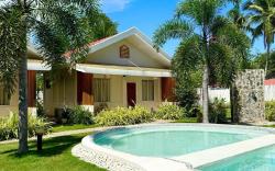 Stylish Family Villa #1 close to Alona Beach