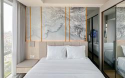 Comfort 1BR Grand Sungkono Lagoon Apt By Travelio