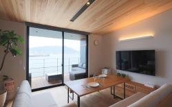 Villa at Dan-no-ura Strait