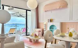 Dooga Ins-Macaron Cafe Seaview Cozy Pastel Retreat