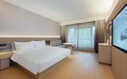 Ji Hotel Ningbo Eastern New City Hankyu Department Store