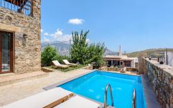 Minos Country Living maisonette with private pool