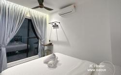 Room l 4min Walks to Pelangi Plaza 