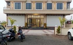 Hotel Prakhyat