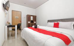 RedDoorz Syariah near RSU Suaka Insan Banjarmasin