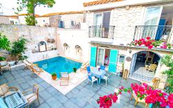 Alacati Asmali Konak Hotel